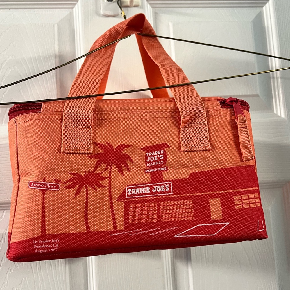 Trader Joe’s Mini Insulated Bag - Picture 2 of 4